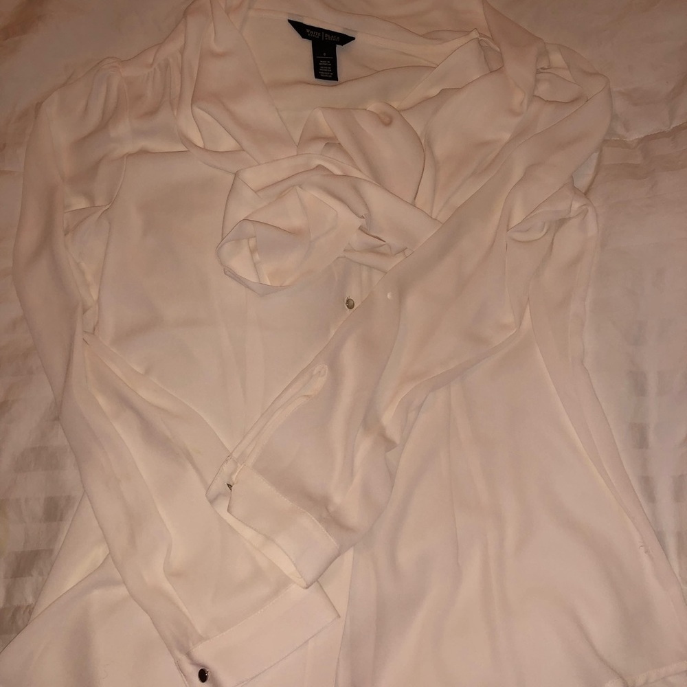 Ivory White House black market top